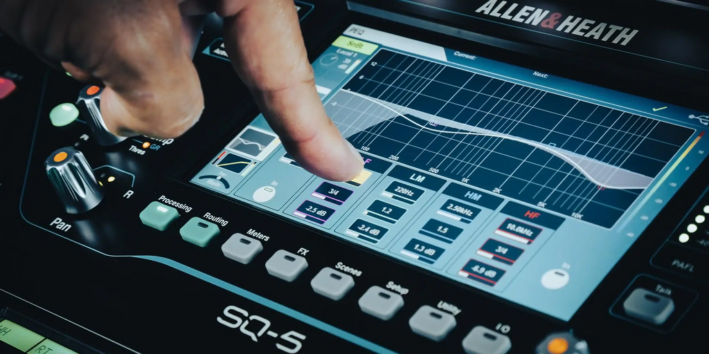 Allen & Heath SQ5 Digital Mixing Console